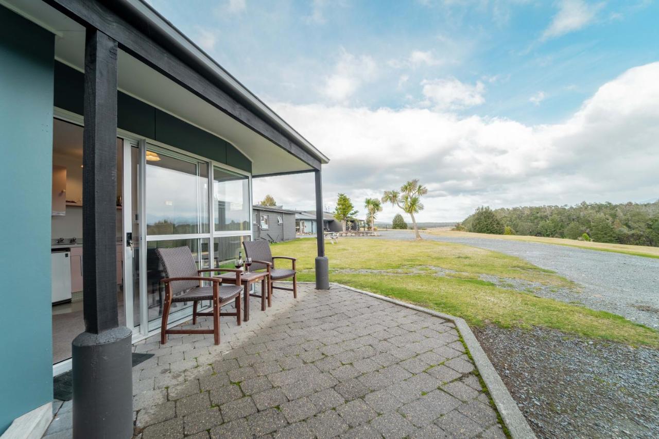 Te Anau Downs Fiordland National Park Lodge מראה חיצוני תמונה