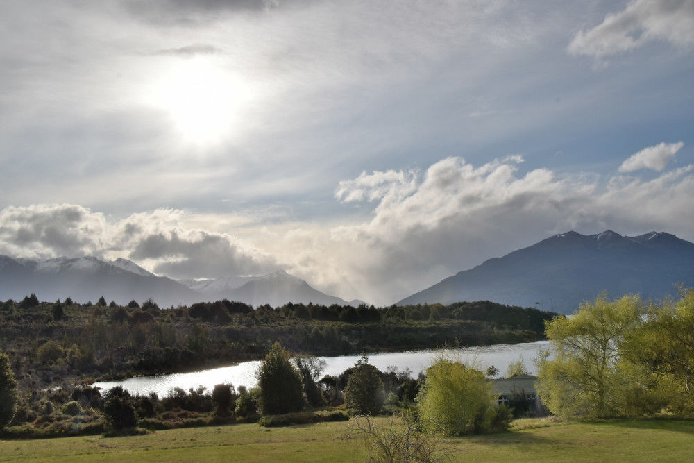 Te Anau Downs Fiordland National Park Lodge מראה חיצוני תמונה