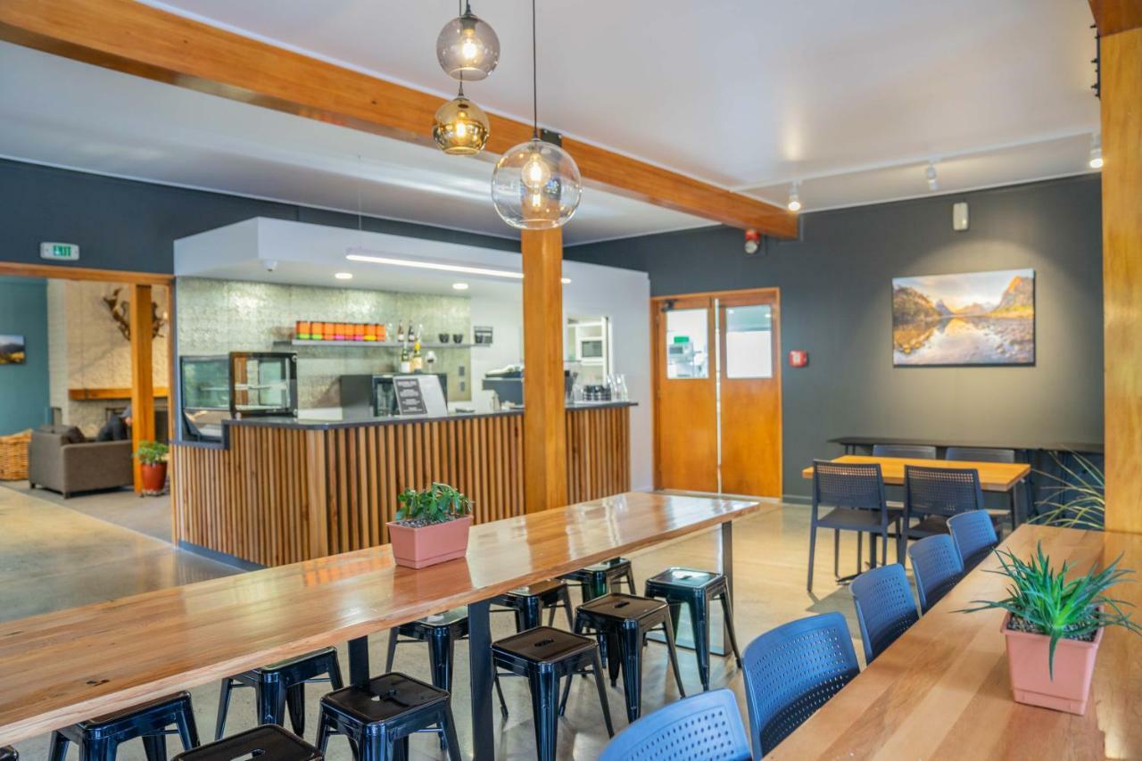 Te Anau Downs Fiordland National Park Lodge מראה חיצוני תמונה